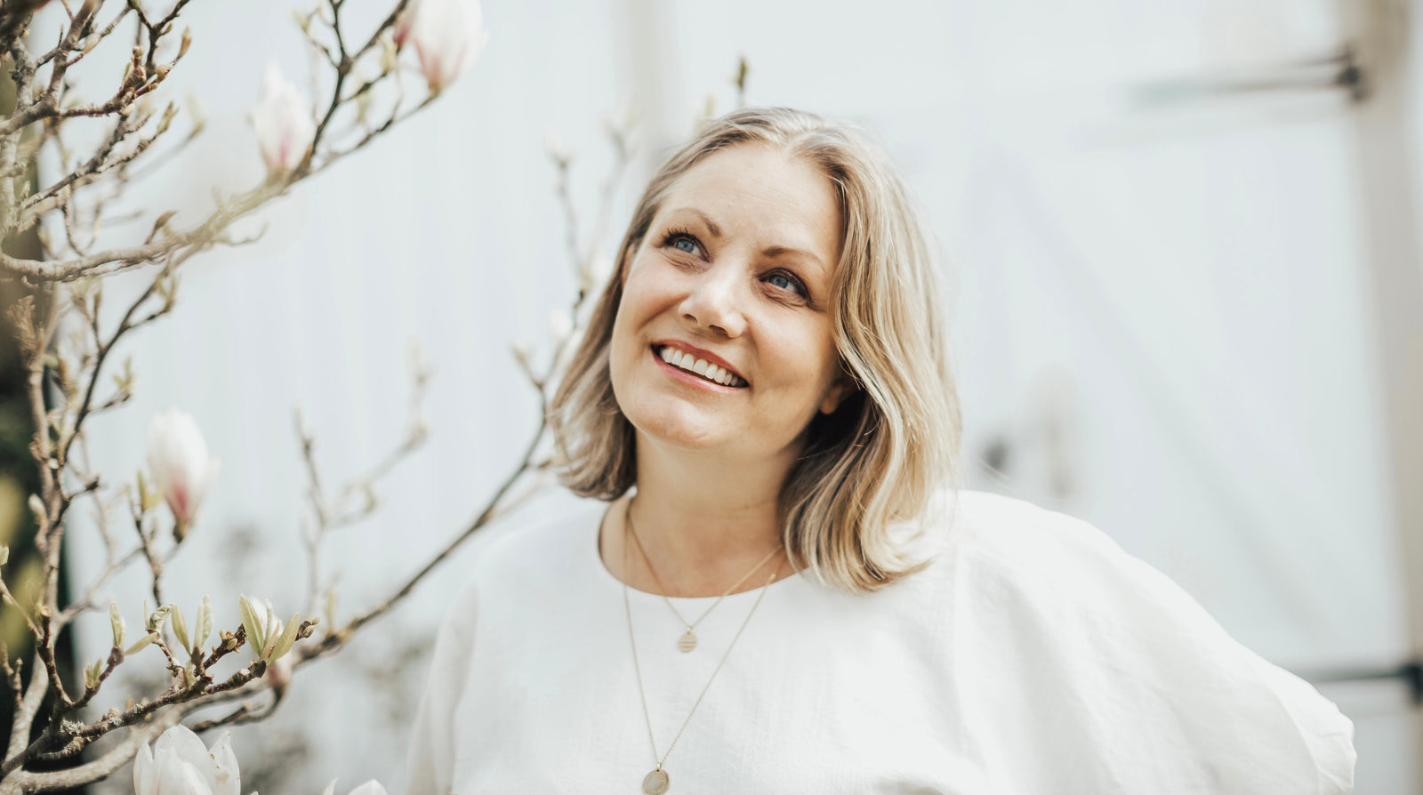 Smycken online - fem fina månader med ZOE HOOP